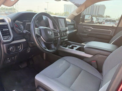 2020 RAM 1500 Big Horn Crew Cab 4x4 5'7" Box