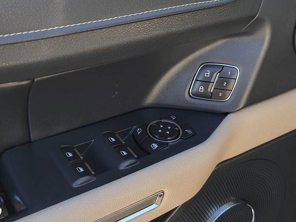 2022 Ford Expedition Max XLT