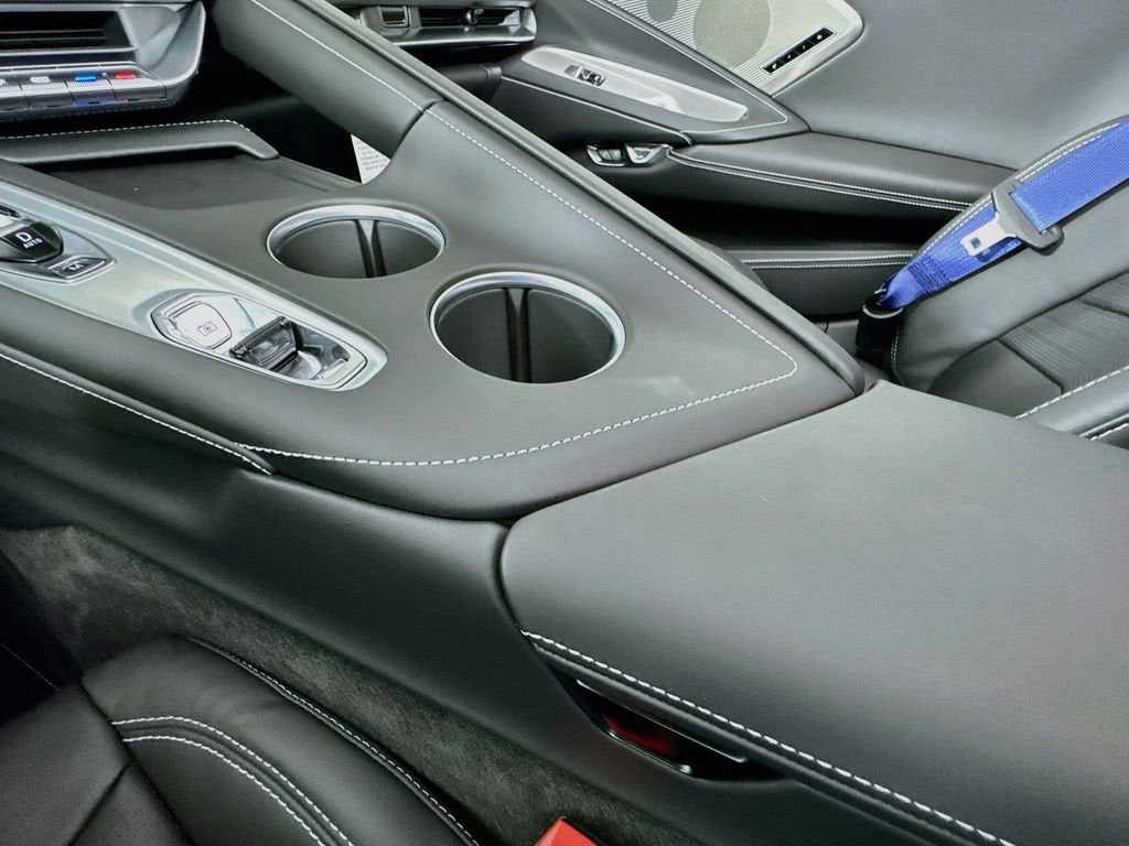 2027 Chevrolet Corvette 3LT - Photo 31