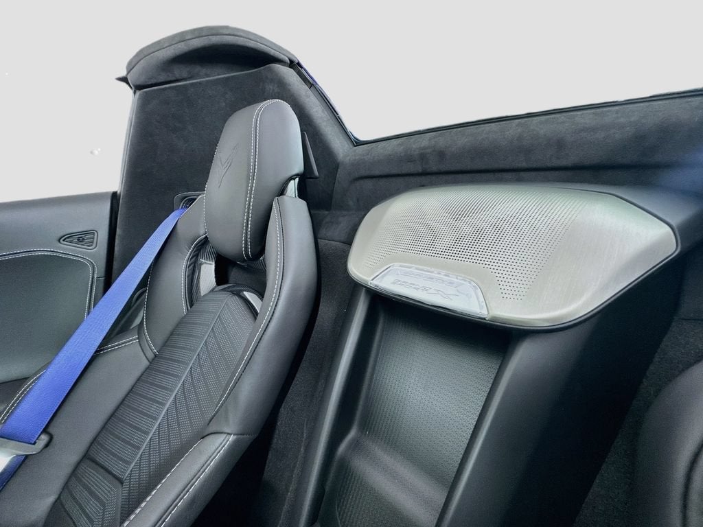 2027 Chevrolet Corvette 3LT - Photo 32