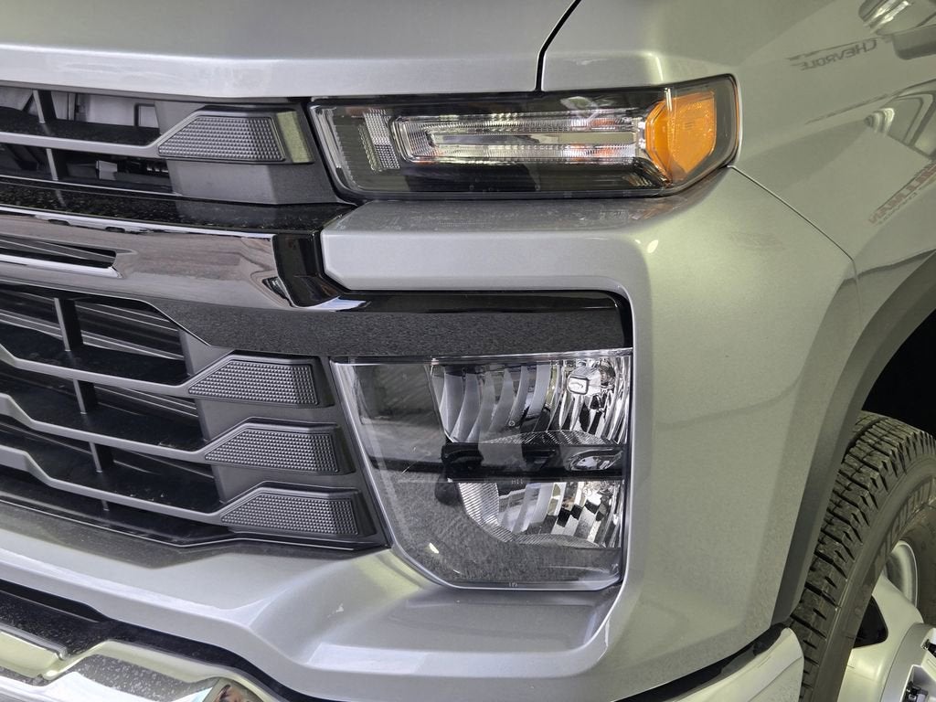 2026 Chevrolet Silverado 3500 HD WT DRW