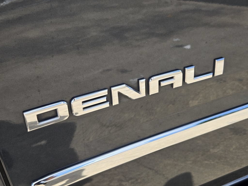2020 GMC Yukon Denali
