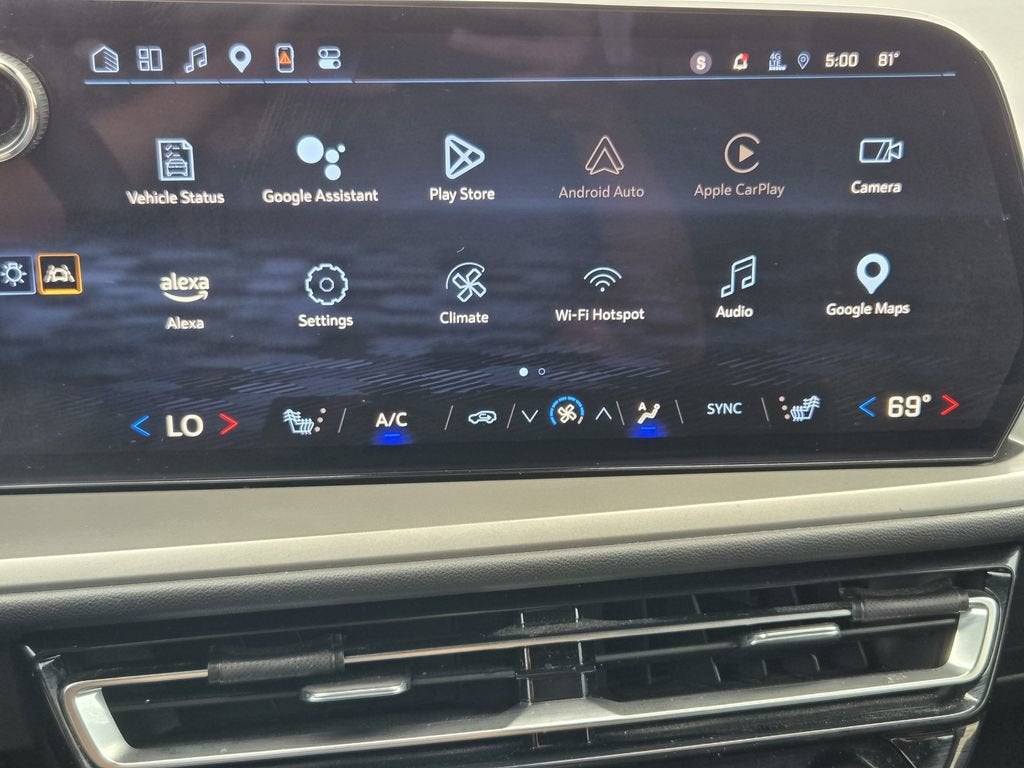 2024 Chevrolet Traverse LT
