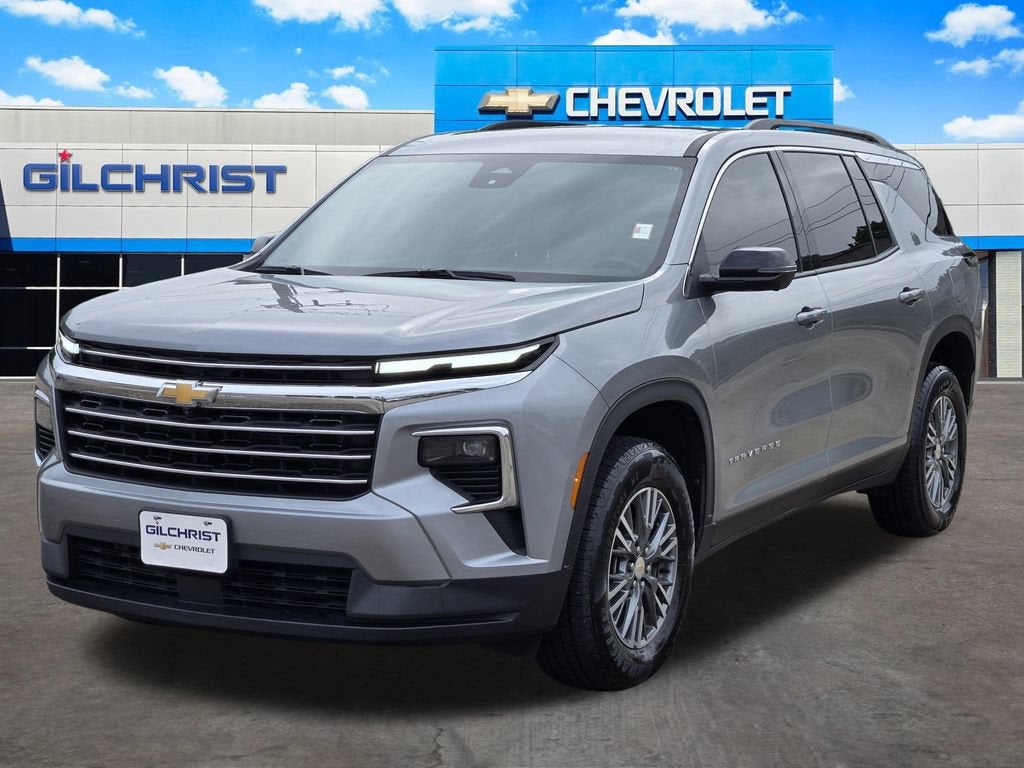 2024 Chevrolet Traverse LT
