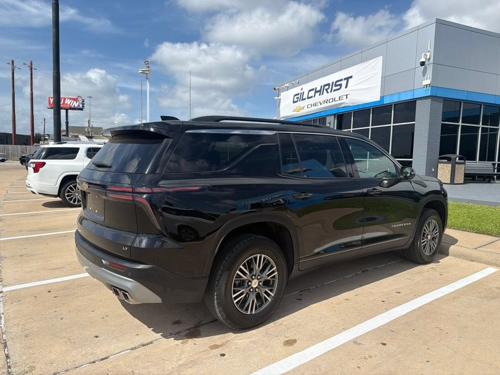 2024 Chevrolet Traverse LT