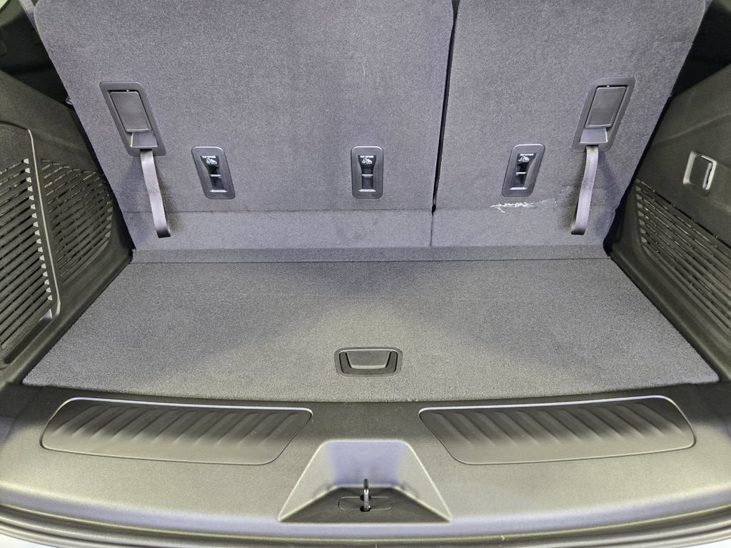 2026 Chevrolet Tahoe LS - Photo 37
