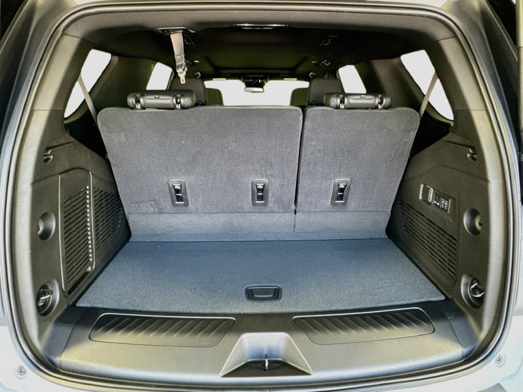 2027 Chevrolet Tahoe LT