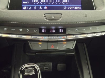 2020 Cadillac XT4 FWD Premium Luxury