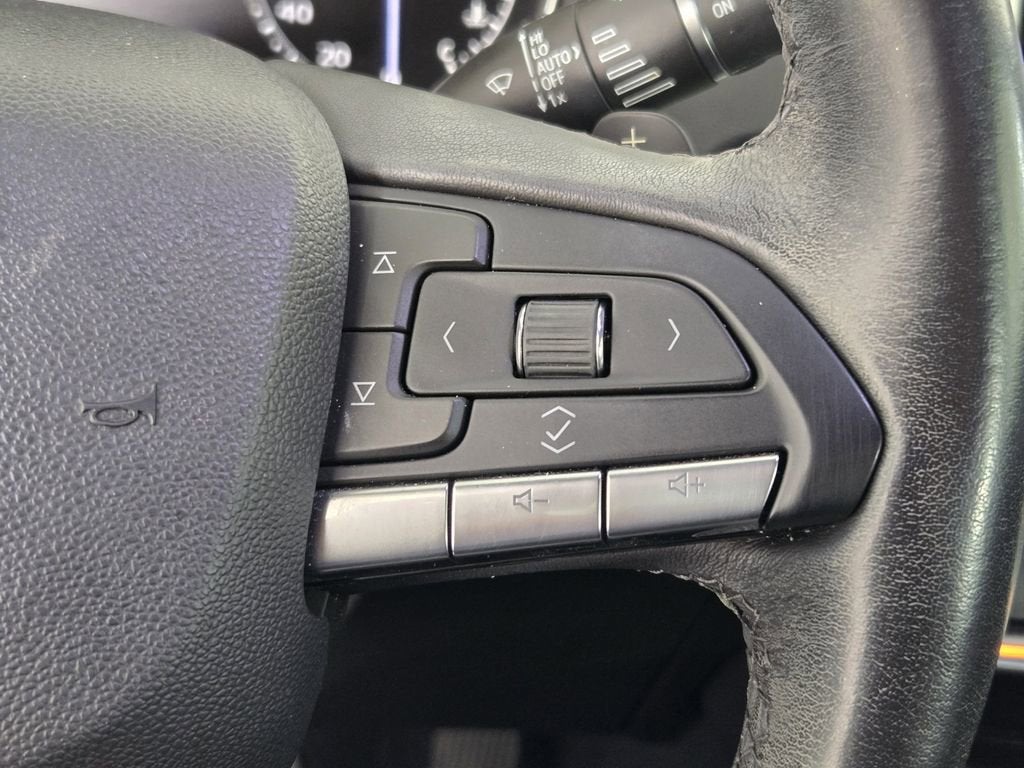 2020 Cadillac XT4 FWD Premium Luxury