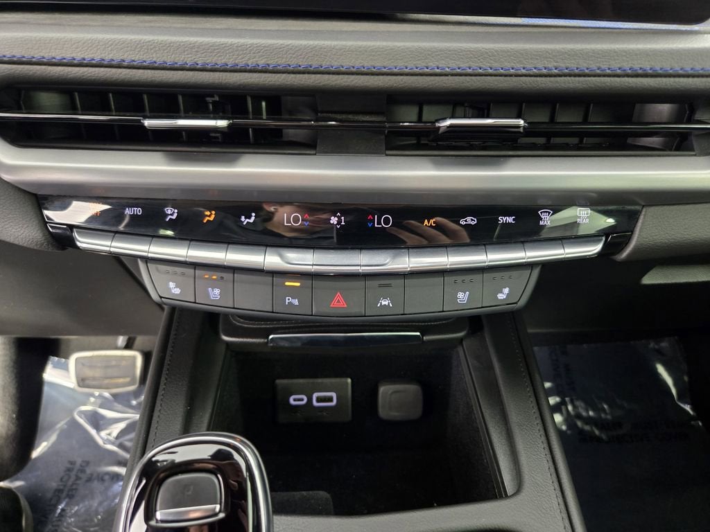 2024 Cadillac XT4 Sport