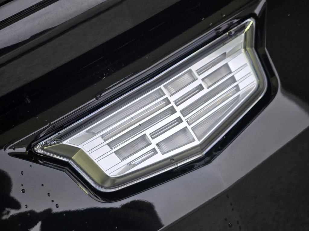 2024 Cadillac LYRIQ Luxury 1