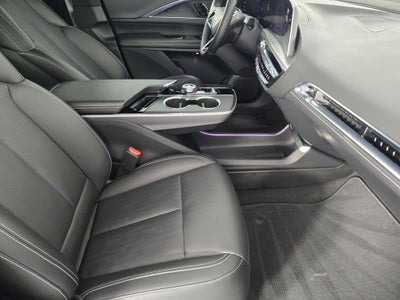 2024 Cadillac LYRIQ Luxury 1