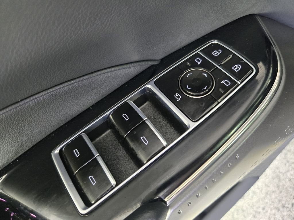 2024 Cadillac LYRIQ Luxury 1