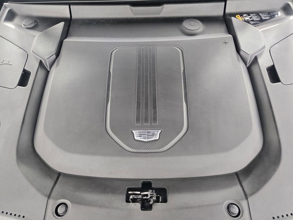 2024 Cadillac LYRIQ Luxury 1