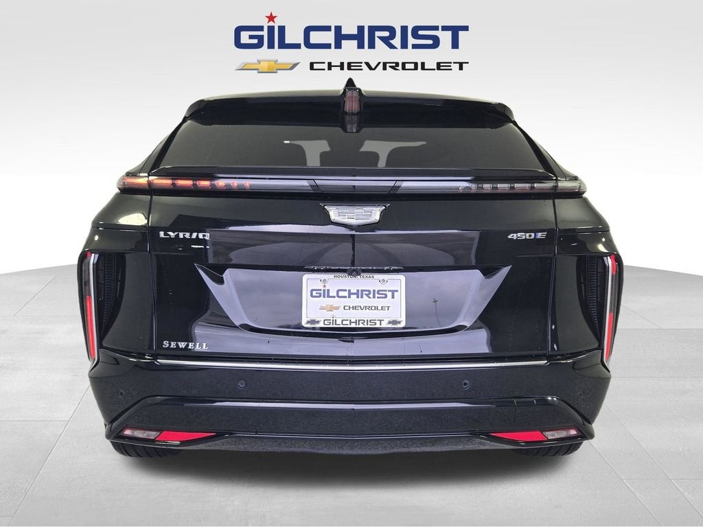 2024 Cadillac LYRIQ Luxury 1