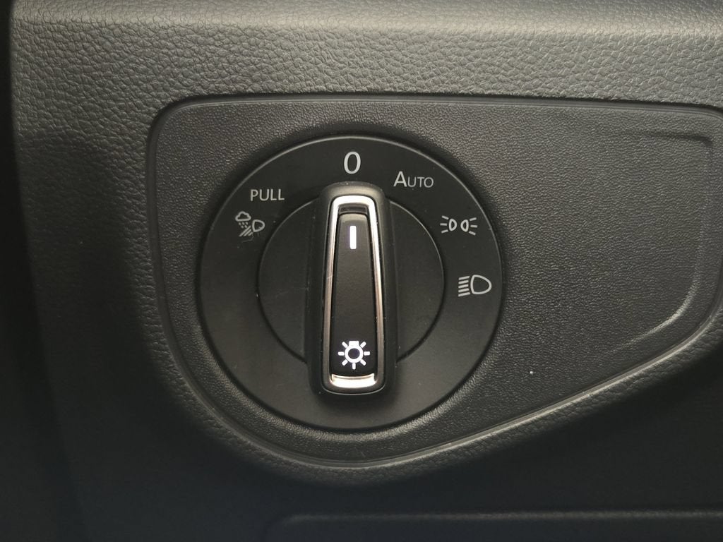 2023 Volkswagen Atlas 2.0T SE w/Technology