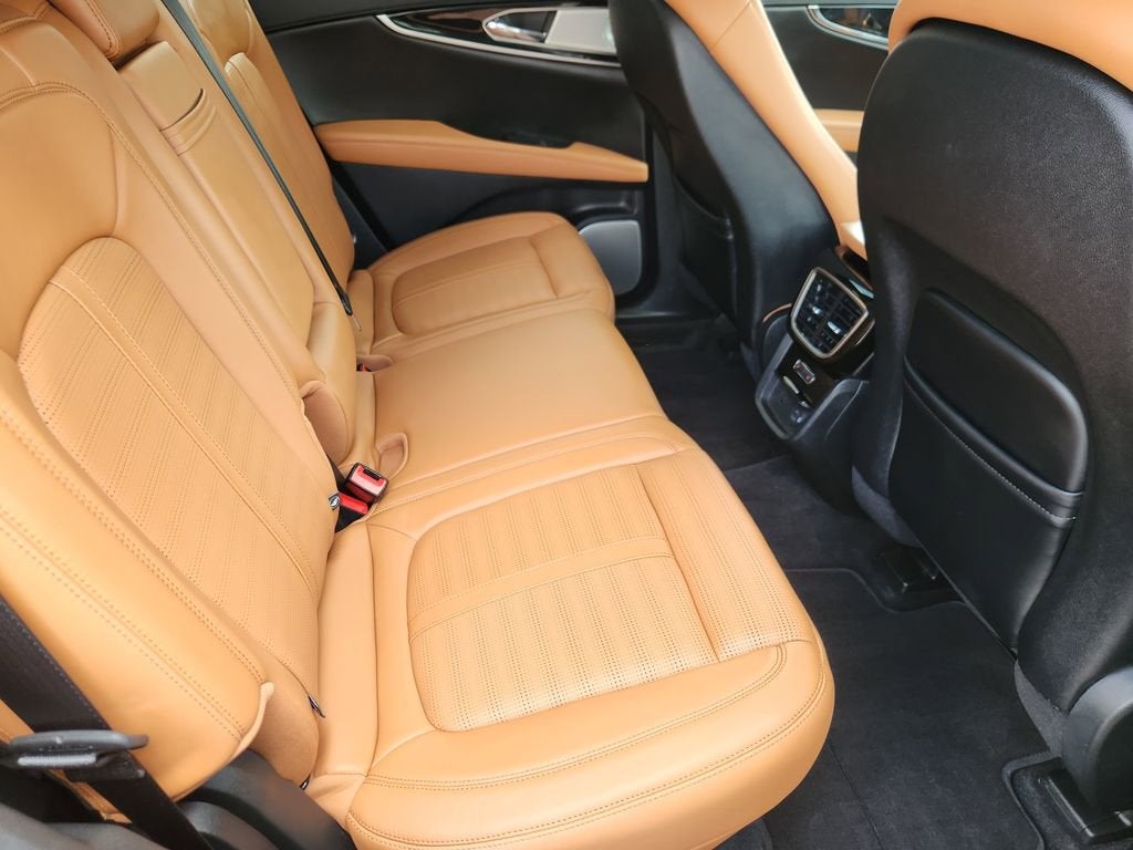 2022 Lincoln Nautilus Black Label