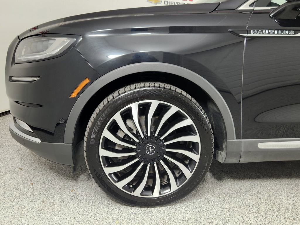 2022 Lincoln Nautilus Black Label