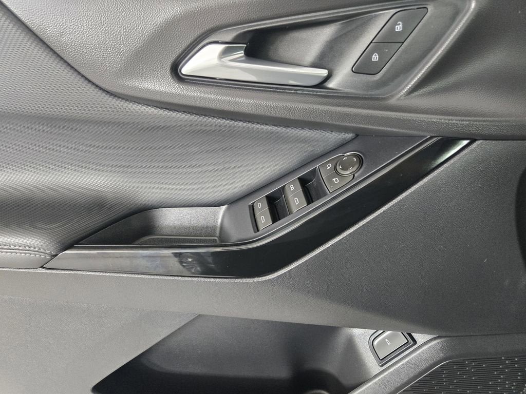 2026 Chevrolet Equinox LT - Photo 23