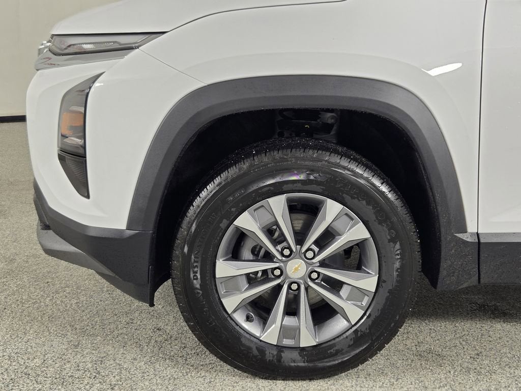 2026 Chevrolet Equinox LT - Photo 8