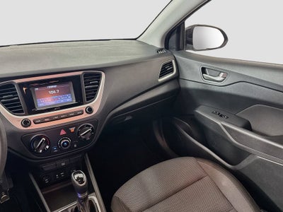 2022 Hyundai Accent SE