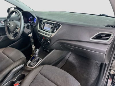 2022 Hyundai Accent SE