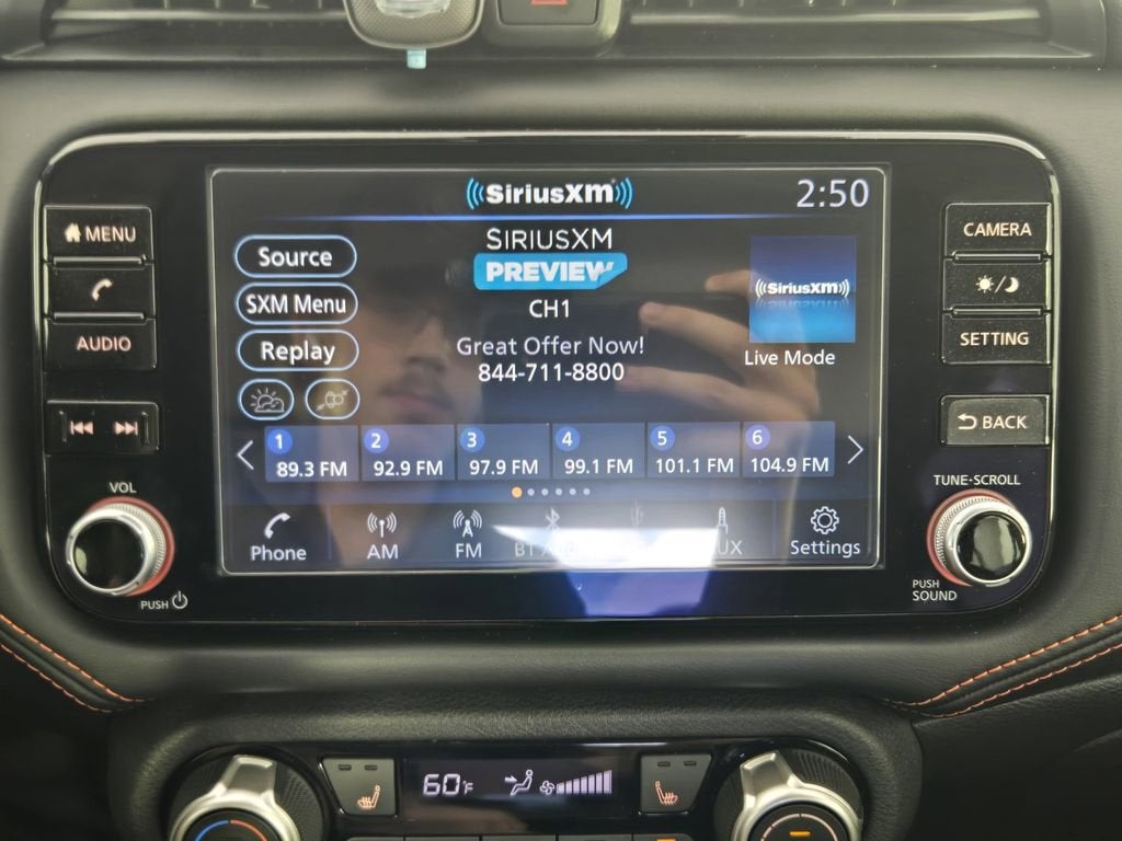 2023 Nissan Versa SR