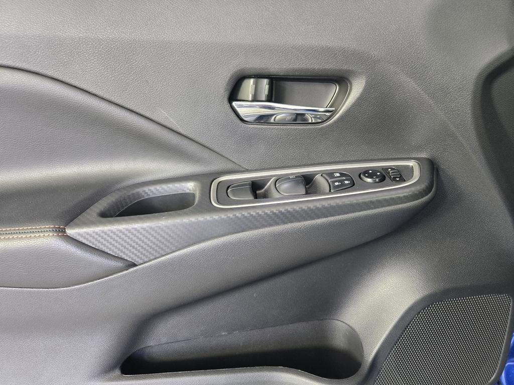 2023 Nissan Versa SR