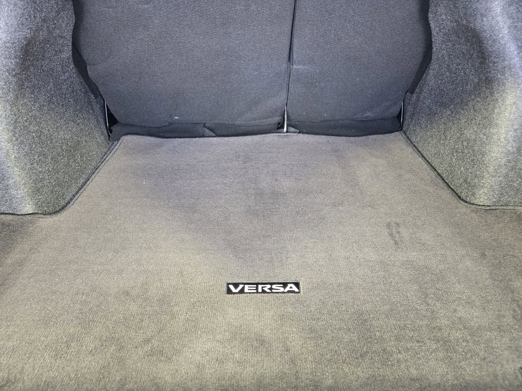 2023 Nissan Versa SR