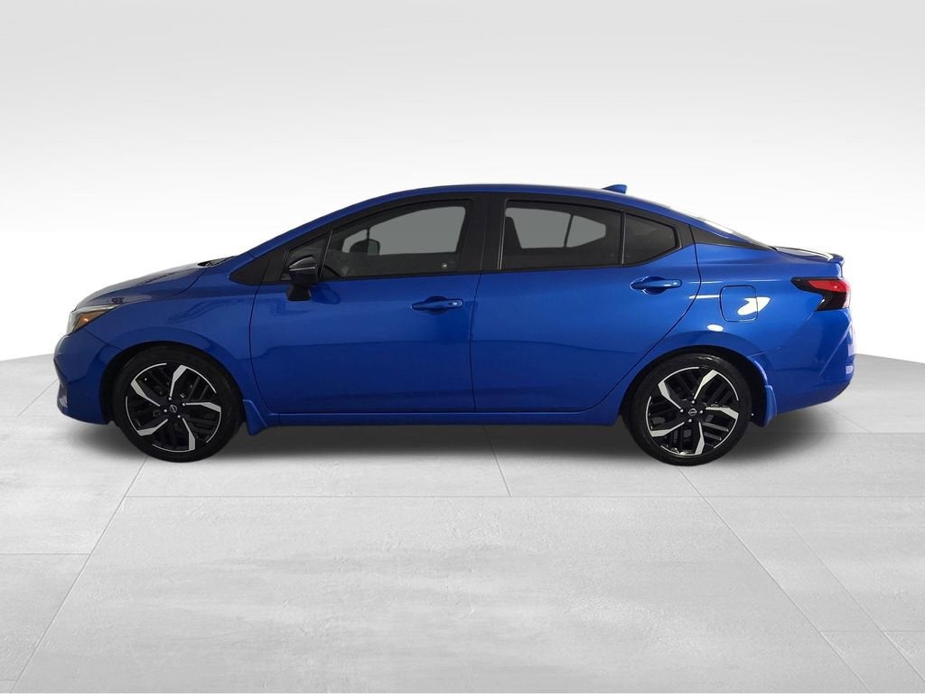 2023 Nissan Versa SR