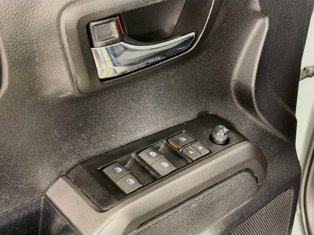 2023 Toyota Tacoma 2WD SR5