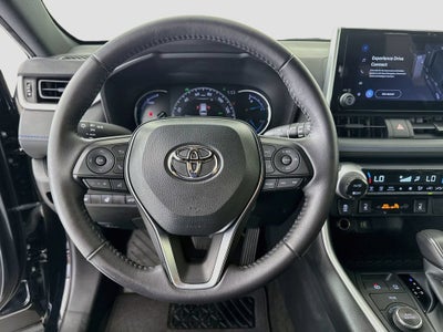 2023 Toyota RAV4 Hybrid SE