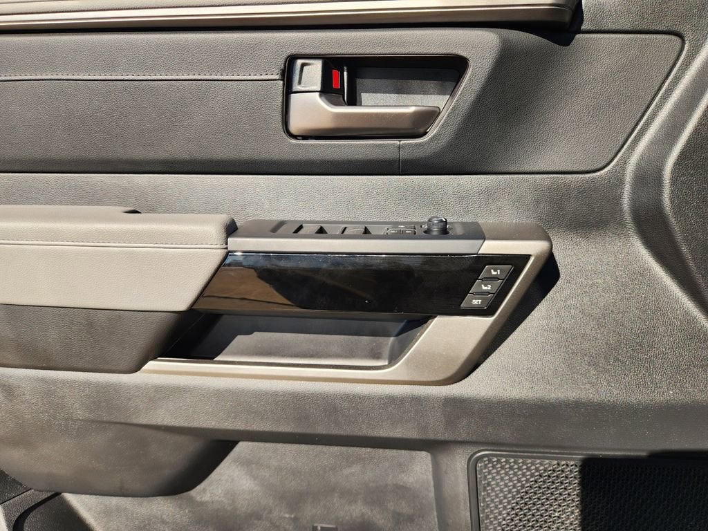 2025 Toyota Tundra 4WD Limited Hybrid