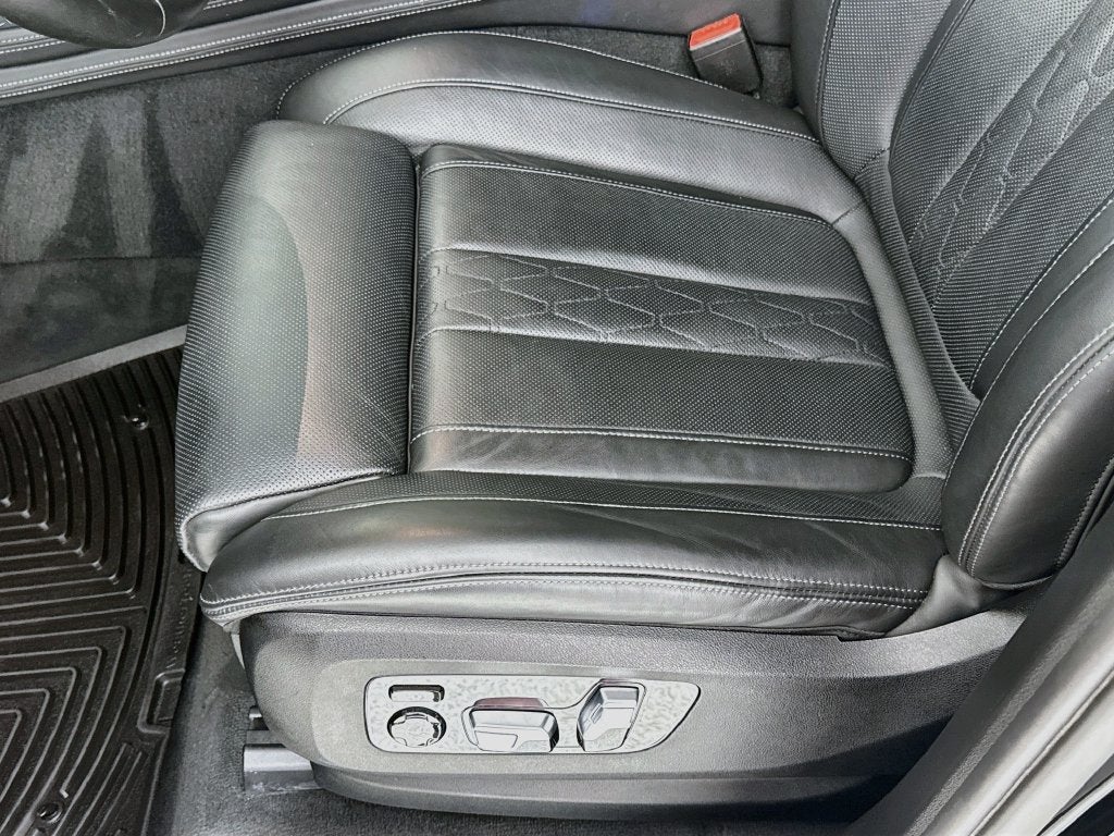 2020 BMW X7 M50i