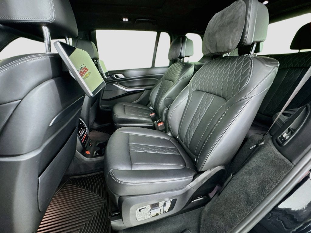 2020 BMW X7 M50i