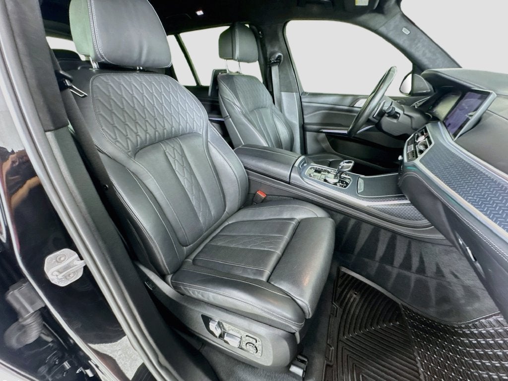 2020 BMW X7 M50i