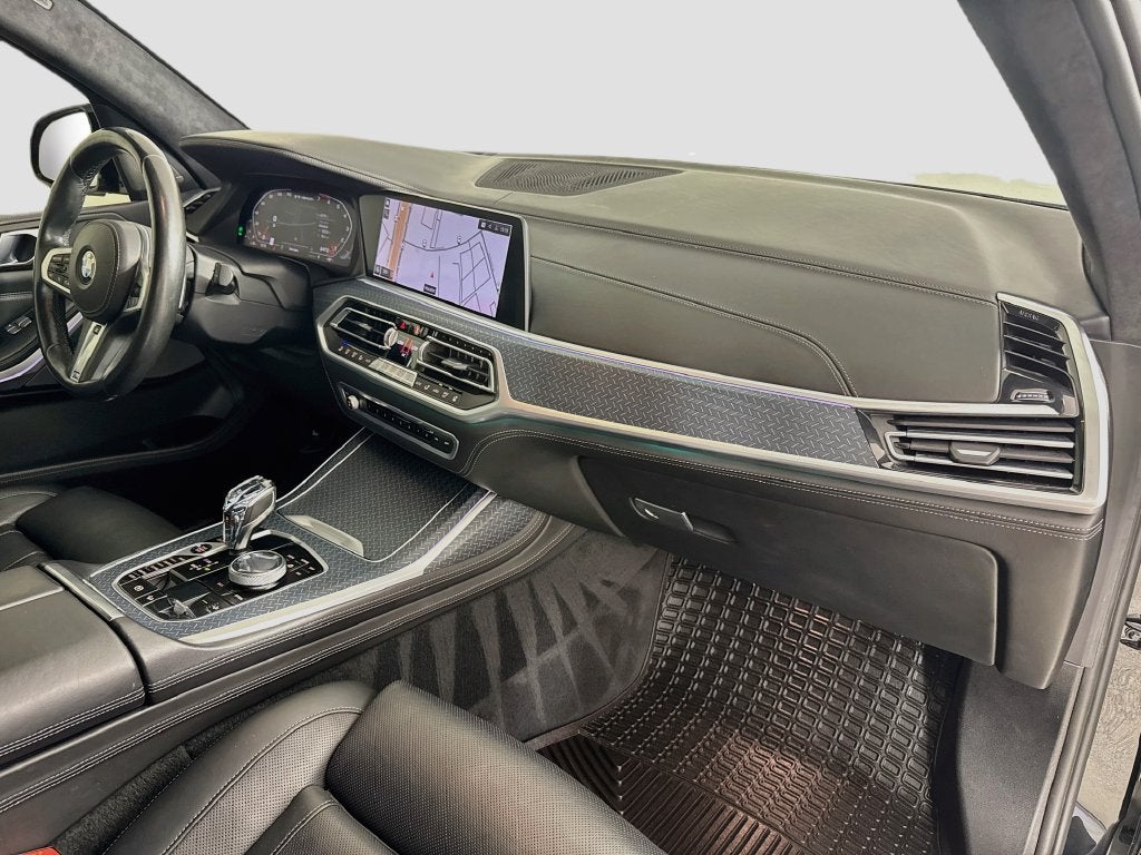 2020 BMW X7 M50i