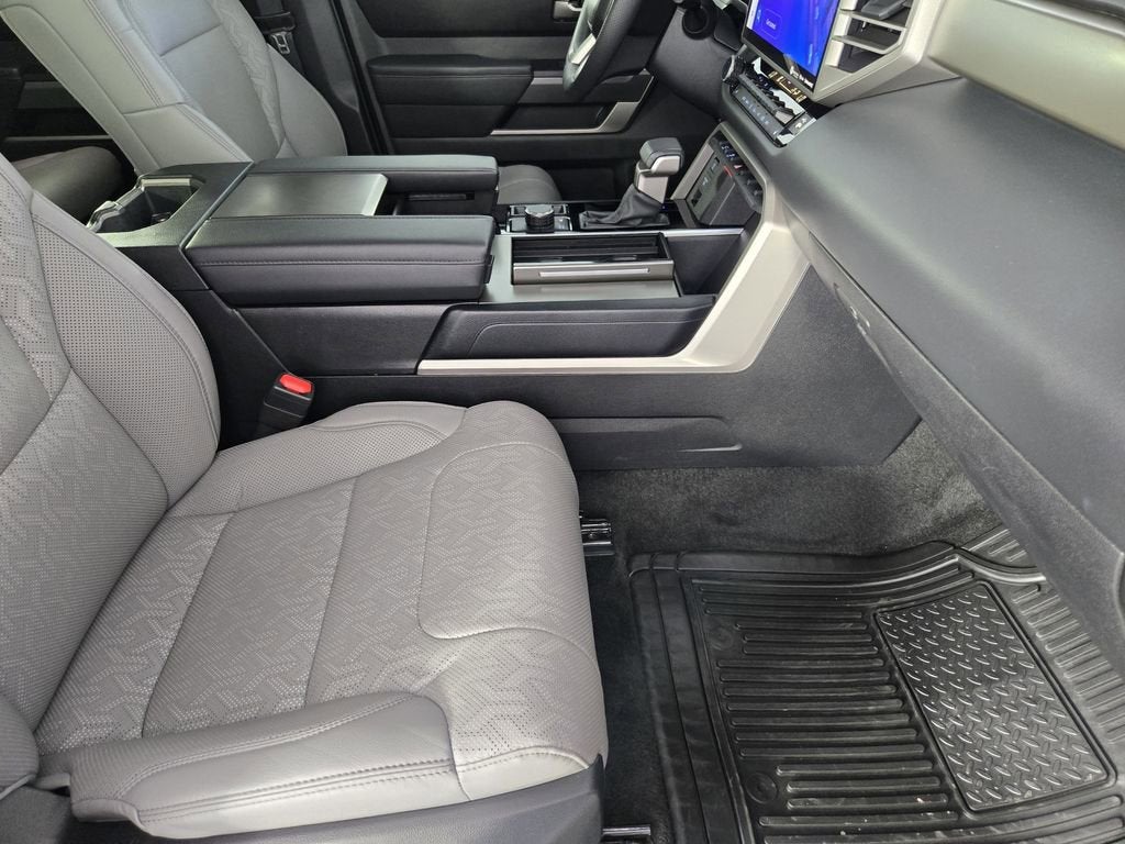 2024 Toyota Sequoia SR5