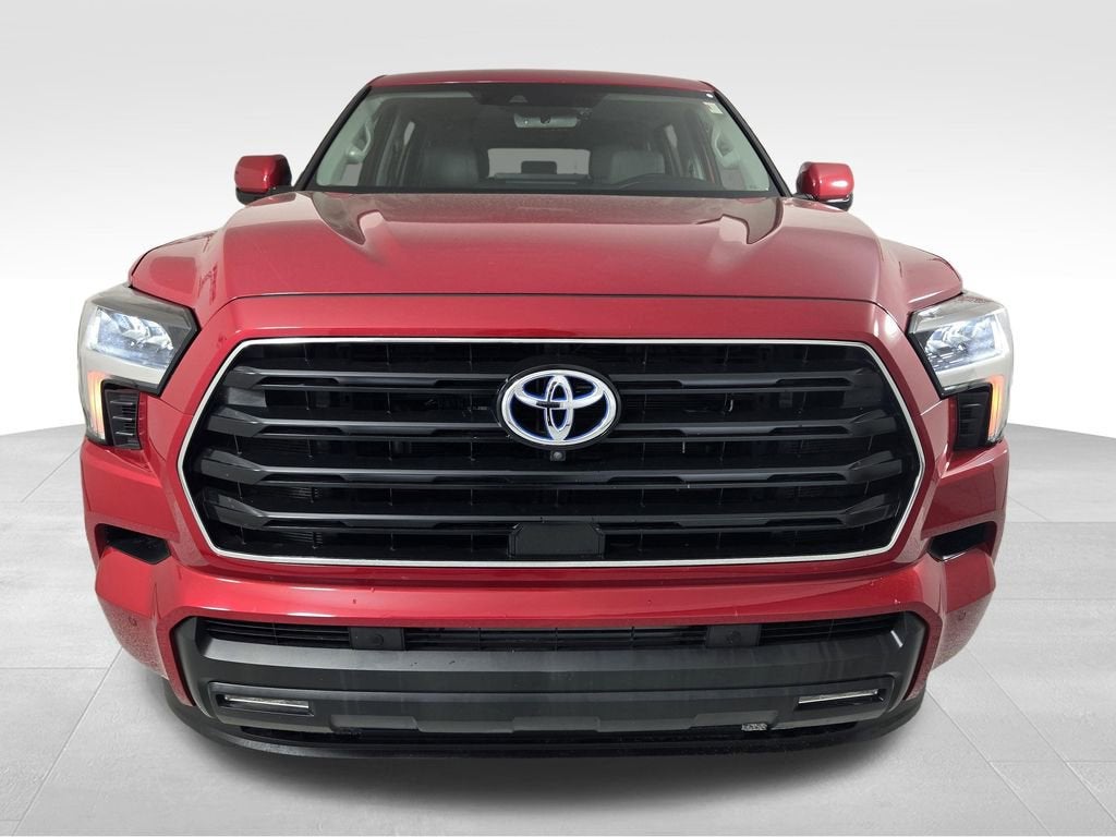 2024 Toyota Sequoia SR5