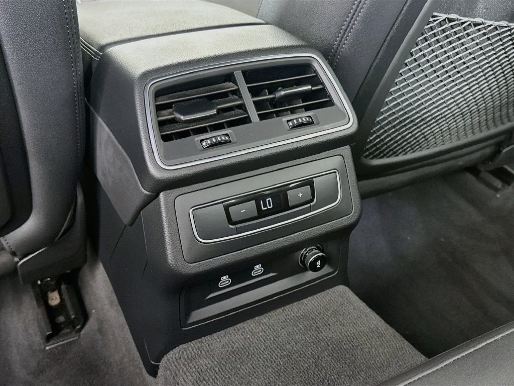 2024 Audi A6 Sedan Premium Plus 45 TFSI quattro S tronic