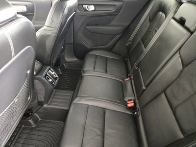 2023 Volvo XC40 B5 Plus Bright Theme